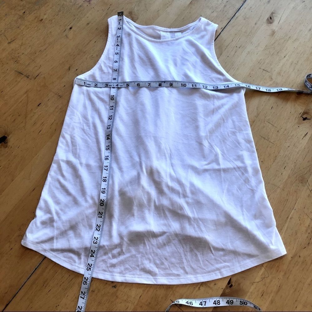 Zella Twist Back Tank Top Size Medium - Picture 8 of 10